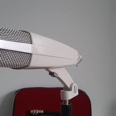 Sennheiser MD 421-HL Cardioid Dynamic Microphone 1960s - 1970s - White image 7