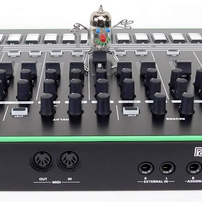 Roland TR-8 AIRA Drum Synthesizer + Fast Neuwertig + 1,5Jahre Garantie image 5
