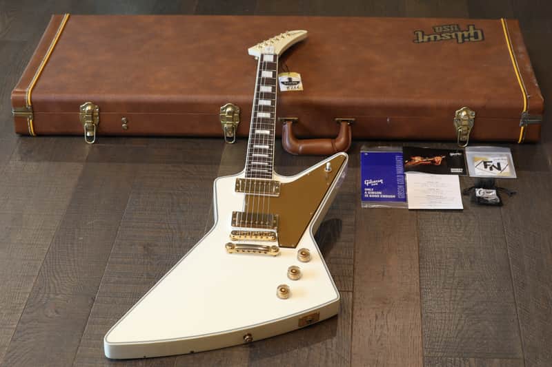 2015 Gibson Limited Edition Lzzy Hale Signature Explorer Electric Guitar Alpine White + OHSC
