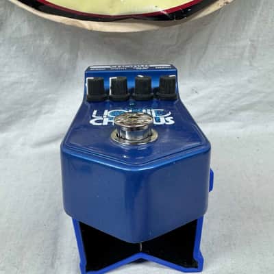 Visual Sound v2 Series Liquid Chorus & Echo Delay Pedal image 3