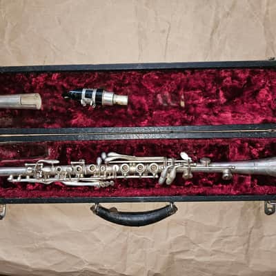 Elkhart Cavalier metal clarinet, USA, Silver-finish with case, functional, complete image 1