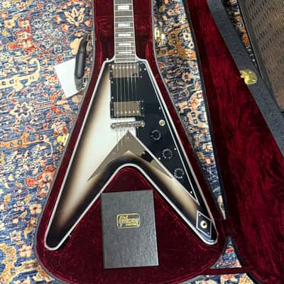 Gibson Flying V Custom - Dealer Select - Silverburst (2025) image 3
