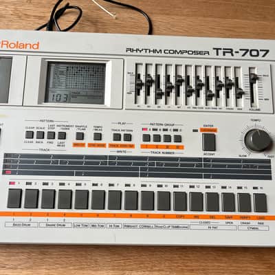 Roland TR-707 Rhythm Composer 1985 - White