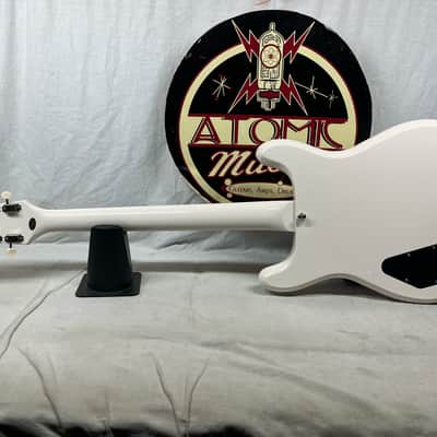 Epiphone Crestwood Custom Tremotone - Polaris White image 8