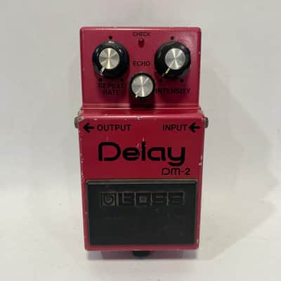 Boss DM-2 Delay Pedal | Reverb