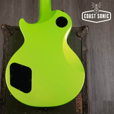 WR Custom Guitars LP style WR Guitars LP Style Lamborghini Green