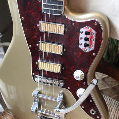FENDER "Gold Foil Jazzmaster, Ebony Fingerboard, Shoreline Gold" GIGBAG, 3, 76 KG image 11
