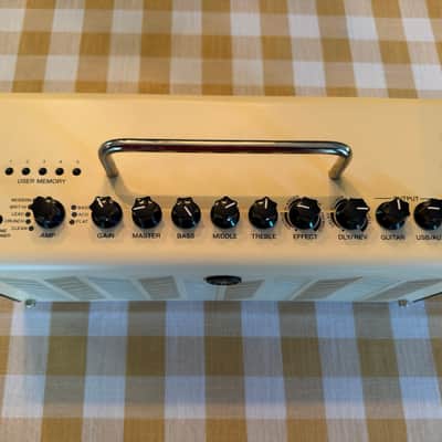 Yamaha THR10 10-Watt 2x3" Stereo Digital Modeling Guitar Combo 2011 - 2018 - Tan image 3