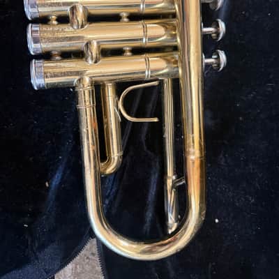 Trumpet with case and  mouthpiece image 7