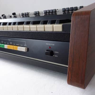 Roland Jupiter 4 - Fully Serviced - with Midi image 10