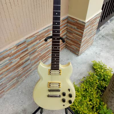 Yamaha SG-200 Rare Pearl White 80's Taiwan image 2