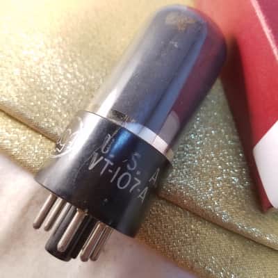 RCA VT-107A tNOS AT1000 TESTED Vacuum Tube greyglass military WWII black plate SC 189A Beam Power 6V6 1941-1945 image 1