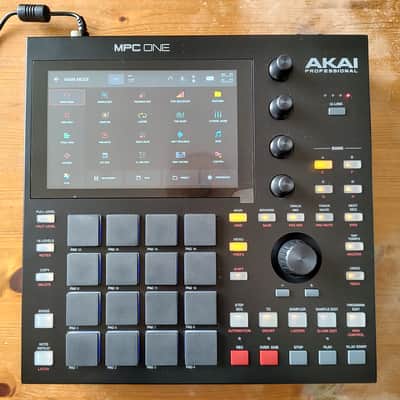 Akai MPC One Standalone MIDI Sequencer 2020 - Present - Black image 2
