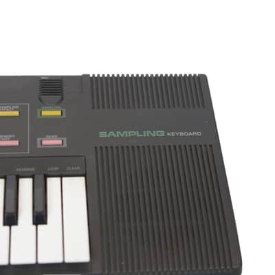 Vintage Casio SK-2 32-Key Lo-Fi Sampling Keyboard (8-bit PCM) – Excellent image 5