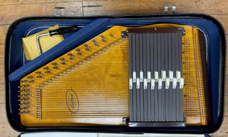 Vintage Silvertone Autoharp by Oscar Schmidt 60's-70's 15 chord, with case, tuning wrench and book image 1