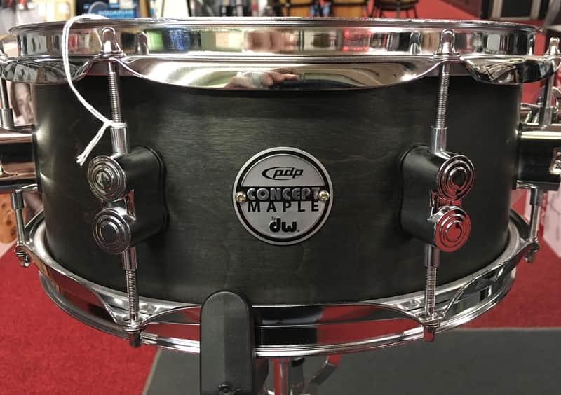 PDP PDSN5513BWCR 5.5x13" Black Wax 10-Ply Maple Snare Drum image 1