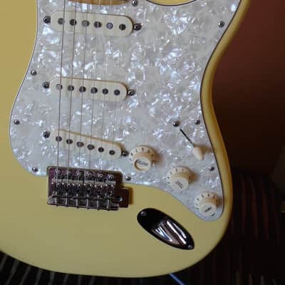 Fender Stratocaster Deluxe Road House 2014 - Gloss image 5