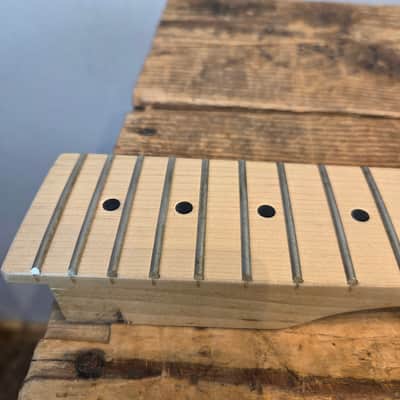 No Name Neck, Strat style - No finish - Unknown image 2