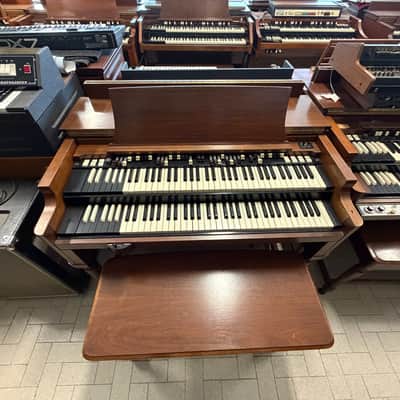 Hammond B3 with 2 leslies image 2