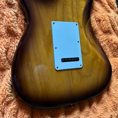 Fender 75th Anniversary Commemorative Stratocaster 2021 - 2-Color Bourbon Burst image 6