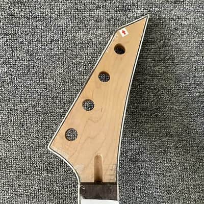 Jackson 4 String Bass Maple Wood Neck, Rosewood Fingerboard 24 Frets image 9