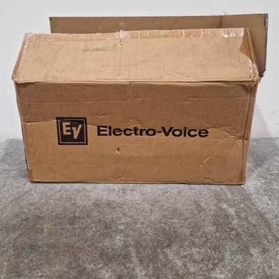 Electro-voice C8.2 Loudspeaker Pair - Professional Audio Speakers - High Output - Open Box image 6