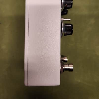 Twilight Pulse Audio Works Konstante 2026 - White image 3
