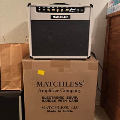 Matchless Laurel Canyon 20-Watt 1x12" Guitar Combo 2020 - Present - Various image 3