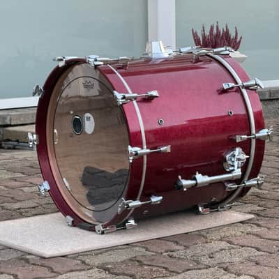 Yamaha 20x18 Maple Custom Absolute bass drum - burgundy sparkle image 6