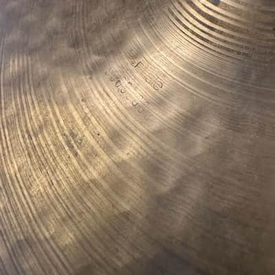 Paiste 14" Traditional Medium Light Hi-Hat Cymbals (Pair) 1996 - Present - Traditional image 4