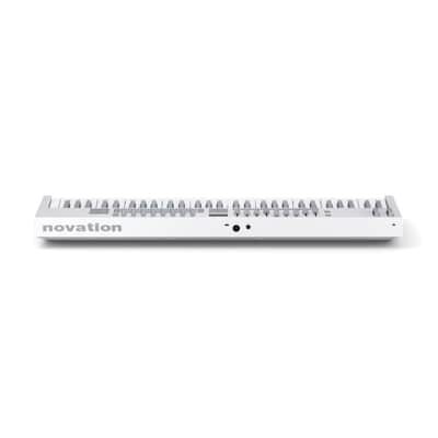 Novation Launchkey 61 MK4 - White image 4