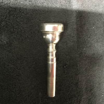 York Artist model trumpet 1955-56 - Brass Lacquer image 18