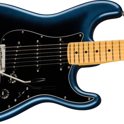 Fender American Professional II Stratocaster, Maple Fingerboard, Dark Night- HARD CASE INCLUDED image 4