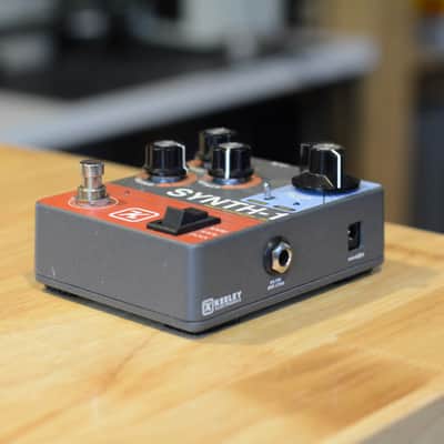 Keeley Synth 1 Reverse Attack Fuzz Wave Generator 2019 - Present - Grey / Red / Blue image 2