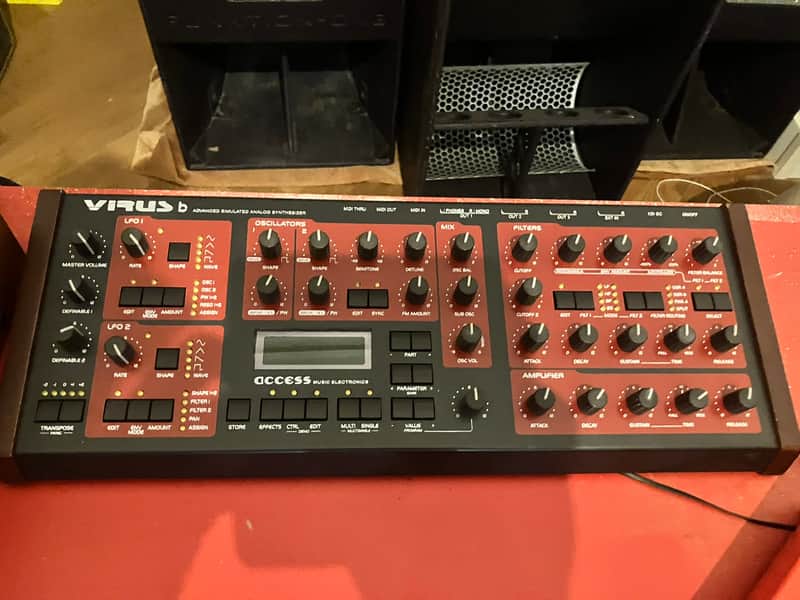 Access Virus B Desktop Digital Synthesizer 1999 - 2002 - Black / Red imagen 1