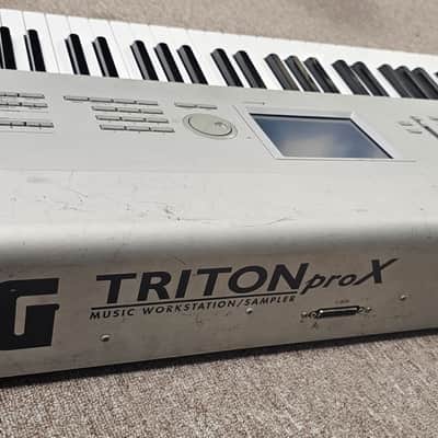 Korg Triton Pro X 88-Key 62-Voice Polyphonic Workstation 1999 - 2000 - Silver image 9