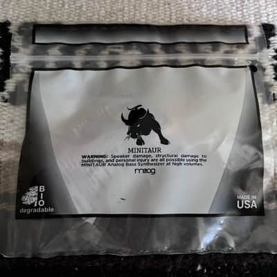 Moog Minitaur Limited Edition White mint condition with box. image 5
