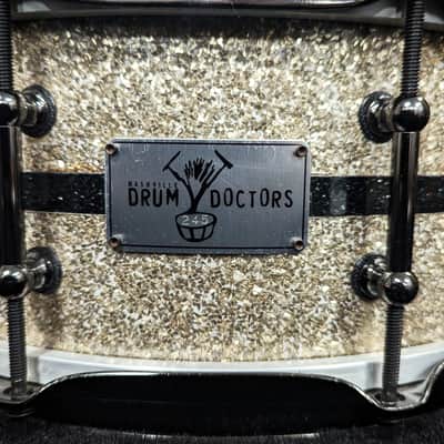 Nashville Drum Dr. White Glass Glitter Snare image 3