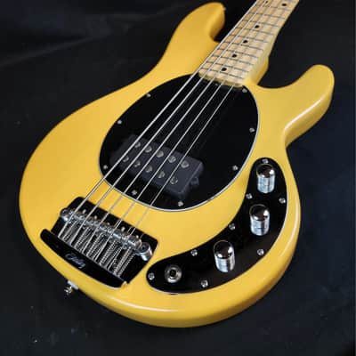 Sterling By Music Man Pre Owned StingRay Classic RAY25CA 5 string Elec. Bass W/PRO TEC Bag image 5