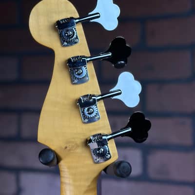 Woodcraft Electric Guitars JB4 Mini "Shortest-Scale" 4-String Electric Bass Black image 7