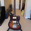 Fender Classic Player Jazzmaster Special with Pau Ferro Fretboard 2018 - 2019 - 3-Color Sunburst