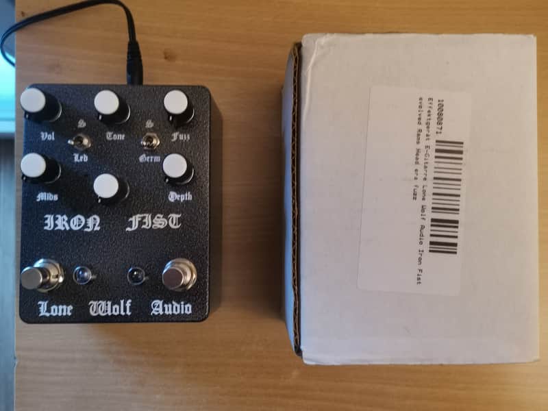 Lone Wolf Audio Iron Fist V3 fuzz image 1