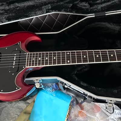 2010 Gibson SG Classic and Case Heritage Cherry image 16