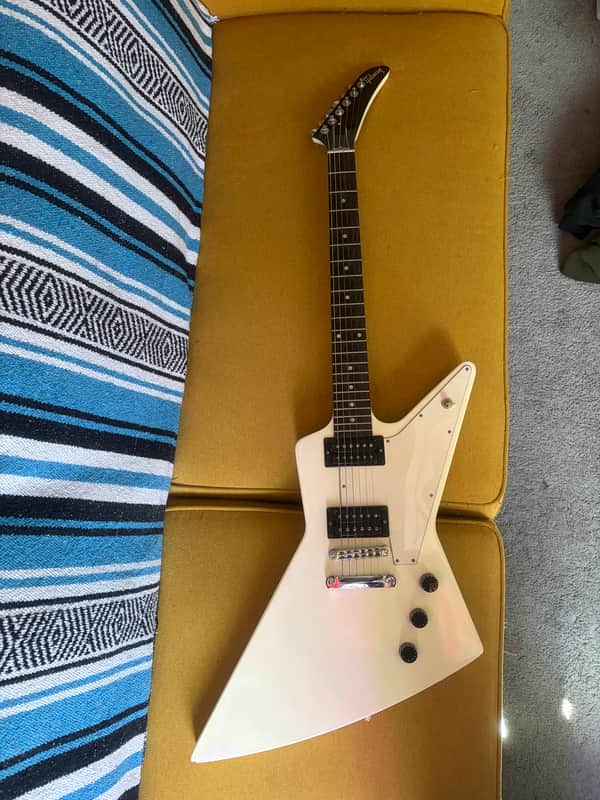 Gibson Explorer 2010 - White image 1