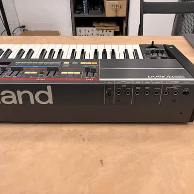 Roland Juno-106 image 6