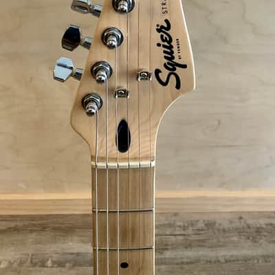 Squier Affinity Series Stratocaster with Maple Fretboard - Brown Sunburst image 4