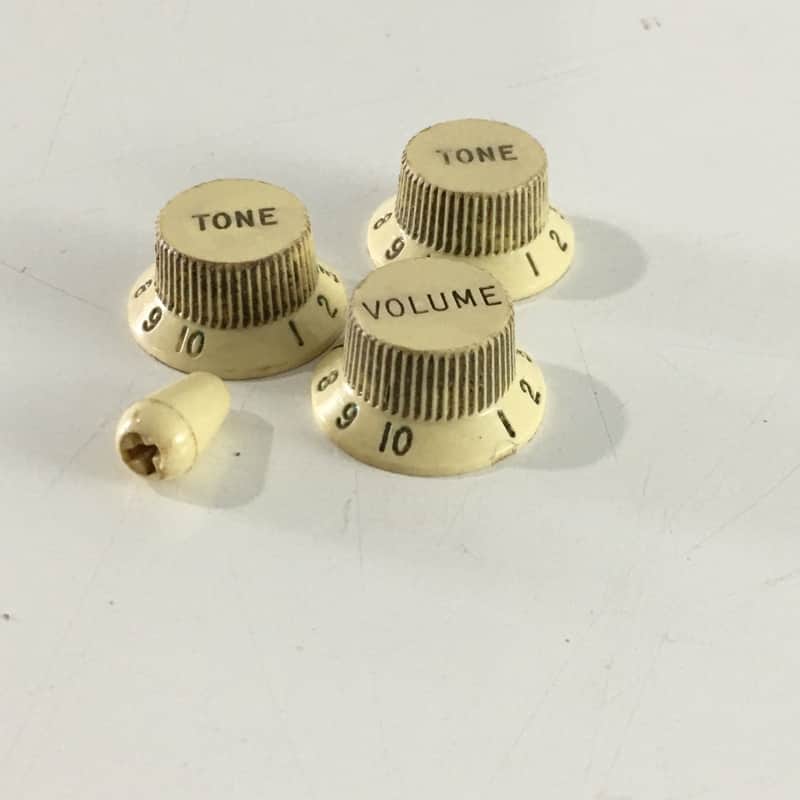Three Aged White Relic Genuine Fender Knobs Strat Guitar Vintage Reissue 3 Spoke image 1
