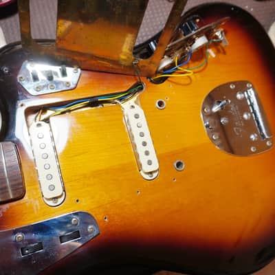 Fender Jaguar (1986) – JG66-75 3-Color Sunburst / Fujigen Japan E-Serial / Rare MIJ image 14