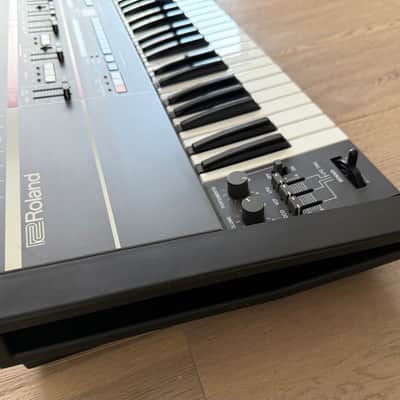 Roland Juno-106 61-Key Programmable Polyphonic Synthesizer 1984 - 1985 - Black (Serviced / Warranty / Roland Case / Literature) image 3