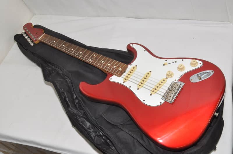 Fender STRATOCASTER Electric Guitar Ref No.6330 image 1